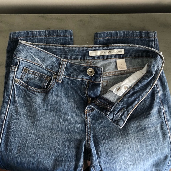 DKNY Jeans. Size 4. - Picture 3 of 10